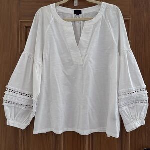 “Who What Wear” White Tunic Top